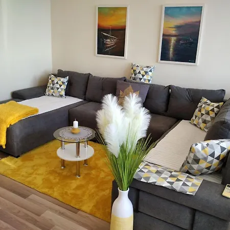 With Wifi - 22002 Szybenik